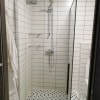 https://cdn-ostrovok-ru-ion.test.edgekey.net/t/100x100/hotel_review/01/25/0125e05e029d3d42a982b7f589f77436cb5fee40.JPEG
