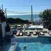 https://cdn-ostrovok-ru-ion.test.edgekey.net/t/100x100/hotel_review/05/e0/05e0cc868470263ceefff2b20b028793ed93ed92.JPEG