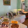 https://cdn-ostrovok-ru-ion.test.edgekey.net/t/100x100/hotel_review/08/46/08467d7a036bc749b43d18ff63f5d1ad23fe7e69.JPEG