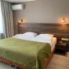 https://cdn-ostrovok-ru-ion.test.edgekey.net/t/100x100/hotel_review/13/aa/13aa75523ffe0aad81a7e3f617f7266795948619.JPEG