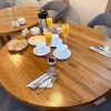 https://cdn-ostrovok-ru-ion.test.edgekey.net/t/100x100/hotel_review/13/b2/13b230f8b056a27eef345bc3dcdf4e65fba20bb5.JPEG