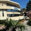 https://cdn-ostrovok-ru-ion.test.edgekey.net/t/100x100/hotel_review/1c/a8/1ca8ccee3a7e803a2bfc1f8d26e4ed599aa2ef12.JPEG