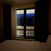 https://cdn-ostrovok-ru-ion.test.edgekey.net/t/100x100/hotel_review/1d/bb/1dbb2137ed893a22930bf74b07f064bf426f447a.jpeg