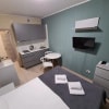 https://cdn-ostrovok-ru-ion.test.edgekey.net/t/100x100/hotel_review/1f/e6/1fe6404acb39b431d59807e4a959b6711ffe03d4.jpeg