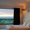 https://cdn-ostrovok-ru-ion.test.edgekey.net/t/100x100/hotel_review/40/63/4063d121444ac1b2e3749d3af833d61242d52dfd.JPEG