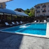 https://cdn-ostrovok-ru-ion.test.edgekey.net/t/100x100/hotel_review/43/e3/43e3bde43594a3540b9a98b512871872f6df47bb.JPEG