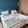 https://cdn-ostrovok-ru-ion.test.edgekey.net/t/100x100/hotel_review/46/92/46920f1901a430c2ea273a7c3824185bc325da36.JPEG