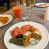 https://cdn-ostrovok-ru-ion.test.edgekey.net/t/100x100/hotel_review/47/9e/479ee00149e0c5d4e1d00d0badfdbb3a64499cb6.JPEG