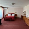 https://cdn-ostrovok-ru-ion.test.edgekey.net/t/100x100/hotel_review/59/6c/596c15e1569513709d8ce6ddad0b0ebdfb85ed40.JPEG