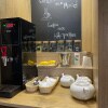 https://cdn-ostrovok-ru-ion.test.edgekey.net/t/100x100/hotel_review/5c/2b/5c2b9b3ece3595fb2a3f62b945d89647d6444cec.JPEG