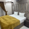 https://cdn-ostrovok-ru-ion.test.edgekey.net/t/100x100/hotel_review/5f/bf/5fbfbf1a574279ca4b31658d29d5d5d9ac0eb518.JPEG