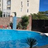 https://cdn-ostrovok-ru-ion.test.edgekey.net/t/100x100/hotel_review/65/8c/658c26de197a0d346ce6bc75a470eb28732c3199.JPEG