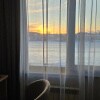https://cdn-ostrovok-ru-ion.test.edgekey.net/t/100x100/hotel_review/70/82/70825172c54a9248f178c3df0bbe126629a2a980.JPEG