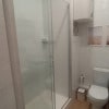 https://cdn-ostrovok-ru-ion.test.edgekey.net/t/100x100/hotel_review/7a/80/7a80f03efb9bb1ae7014eab593ff065748590ccd.jpeg