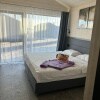 https://cdn-ostrovok-ru-ion.test.edgekey.net/t/100x100/hotel_review/7c/76/7c76e37be7e9a0659f754f9da382a61a02653d11.JPEG