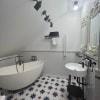 https://cdn-ostrovok-ru-ion.test.edgekey.net/t/100x100/hotel_review/8e/da/8eda879eeaee654078066d34705d27ee5ebb400e.JPEG