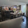 https://cdn-ostrovok-ru-ion.test.edgekey.net/t/100x100/hotel_review/90/b8/90b8a90362a93414e092484ffd82b2a16f883af5.JPEG