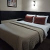https://cdn-ostrovok-ru-ion.test.edgekey.net/t/100x100/hotel_review/91/f9/91f983abaf66e2dd195771c1428d238c3c5ad1ff.JPEG
