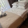 https://cdn-ostrovok-ru-ion.test.edgekey.net/t/100x100/hotel_review/92/25/9225272fee347c82f047b4eb4c2d01deddfae064.JPEG