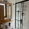 https://cdn-ostrovok-ru-ion.test.edgekey.net/t/100x100/hotel_review/96/9e/969e2cadc0e3e4d6295711d69e313b6fc2044fd3.JPEG