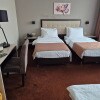 https://cdn-ostrovok-ru-ion.test.edgekey.net/t/100x100/hotel_review/9d/09/9d0999d48a7996f789c9ceb49a9b25a512a6b0df.JPEG