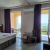 https://cdn-ostrovok-ru-ion.test.edgekey.net/t/100x100/hotel_review/b1/d4/b1d427ab6bbc1a0935ce3aba8cce1e209aee2dea.jpeg