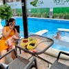 https://cdn-ostrovok-ru-ion.test.edgekey.net/t/100x100/hotel_review/c1/50/c1506bbe76d170aa6a3d472f80802407a165fcf4.JPEG