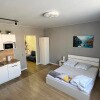 https://cdn-ostrovok-ru-ion.test.edgekey.net/t/100x100/hotel_review/c2/b8/c2b80257114368dd828de0144950cbf48e9ee9f8.JPEG