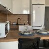 https://cdn-ostrovok-ru-ion.test.edgekey.net/t/100x100/hotel_review/c4/52/c452ab3bc4348cd0d397207d5fd35b6b6d267fdb.JPEG