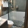 https://cdn-ostrovok-ru-ion.test.edgekey.net/t/100x100/hotel_review/c4/f5/c4f5f8ee2d78aab10dca8884eae728a241e20d2a.JPEG