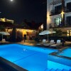 https://cdn-ostrovok-ru-ion.test.edgekey.net/t/100x100/hotel_review/cc/a0/cca0695f897af9b19cbb0409e4e15afe2fb9d6ff.JPEG