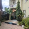 https://cdn-ostrovok-ru-ion.test.edgekey.net/t/100x100/hotel_review/cf/e6/cfe6d5d74ee02baeec49bc471886fda68a7795a8.JPEG