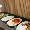 https://cdn-ostrovok-ru-ion.test.edgekey.net/t/100x100/hotel_review/dd/4f/dd4f12ea50d45cad29530c3f270973b89ea2828e.JPEG