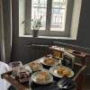 https://cdn-ostrovok-ru-ion.test.edgekey.net/t/100x100/hotel_review/dd/a5/dda5d174a4275a4d88cd296870ff29a821a678f4.JPEG