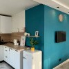 https://cdn-ostrovok-ru-ion.test.edgekey.net/t/100x100/hotel_review/e1/56/e1565011cec2e018d64dd390a349b4ccdac246f8.JPEG