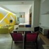 https://cdn-ostrovok-ru-ion.test.edgekey.net/t/100x100/hotel_review/e1/70/e170b7703a3b178e70941f0731a3794c80ee73ad.jpeg