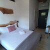 https://cdn-ostrovok-ru-ion.test.edgekey.net/t/100x100/hotel_review/e2/41/e241f99c8ed94c5e78cfab639ed156efcddf7b77.JPEG