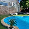 https://cdn-ostrovok-ru-ion.test.edgekey.net/t/100x100/hotel_review/e3/79/e3795859c756baa60042f017786d4d5b13e840ec.JPEG