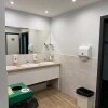 https://cdn-ostrovok-ru-ion.test.edgekey.net/t/100x100/hotel_review/e7/89/e789f7733aa979cfff76b42951599c590aed5627.JPEG