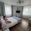 https://cdn-ostrovok-ru-ion.test.edgekey.net/t/100x100/hotel_review/ee/9f/ee9f15f7ace0714199758c9677c9b6b235ba7420.JPEG