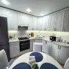 https://cdn-ostrovok-ru-ion.test.edgekey.net/t/100x100/hotel_review/f2/8f/f28fe60abbfa850e7a57e9b68130e6fa01c2f444.JPEG