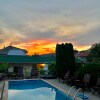https://cdn-ostrovok-ru-ion.test.edgekey.net/t/100x100/hotel_review/fc/e5/fce5fc59e857651224df7e5346992350a5163d01.JPEG
