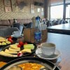 https://cdn-ostrovok-ru-ion.test.edgekey.net/t/100x100/hotel_review/fe/0e/fe0e1097eb953fee9789ff1df746eb0511720cce.JPEG