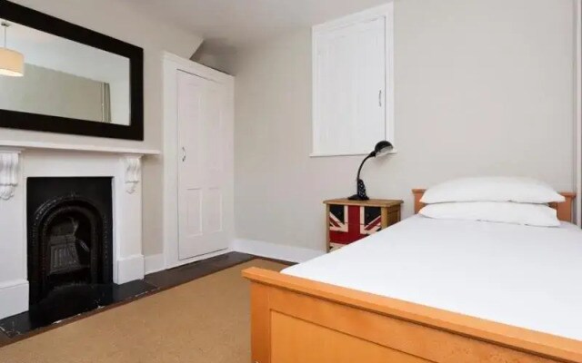 Veeve 4 Bed House Chestnut Grove Balham