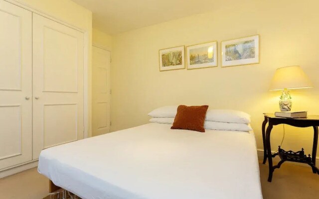 Veeve 2 Bed 2 Bath Garden Flat Stanley Crescent Notting Hill