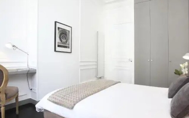 The Residence - Luxury 3 Bedrooms flat Le Louvre