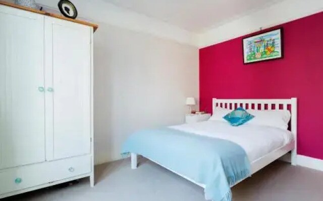 Veeve 3 Bed House On Stapleton Road Wandsworth