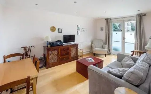 Veeve 1 Bed Flat Brompton Park Crescent Fulham