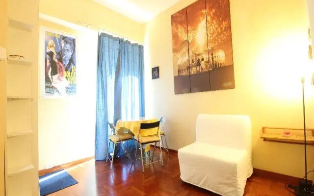 Mimi' - One Bedroom