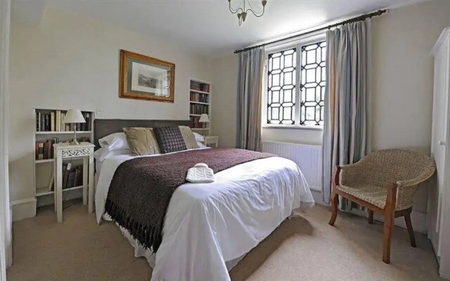 The Cholmondeley Arms - Inn